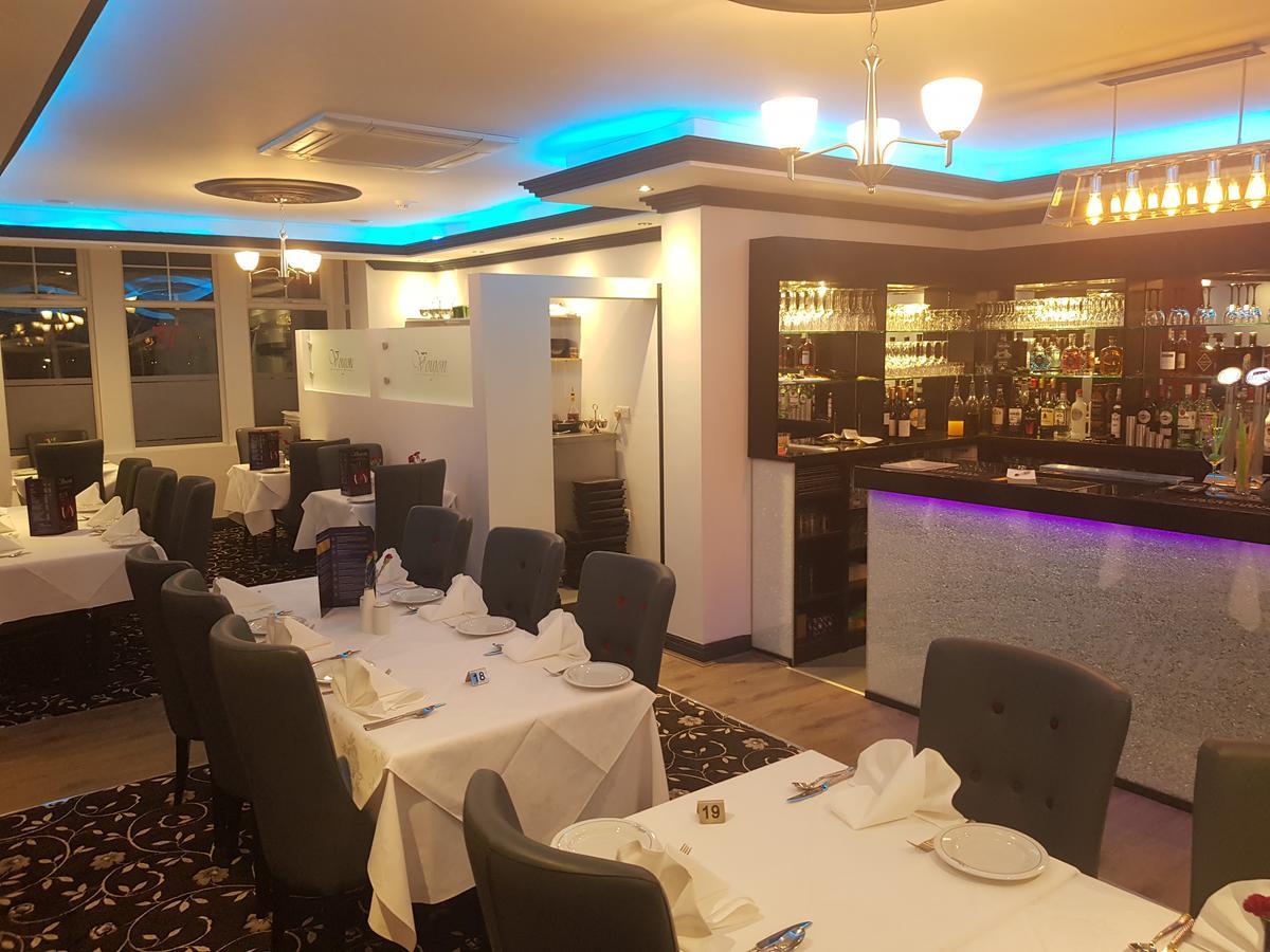 Ascot Grange Hotel - Voujon Resturant Leeds  Buitenkant foto